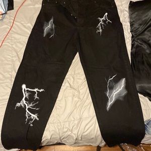 Relaxed fit jeans 40 $26